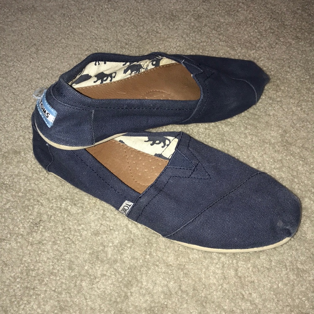 Toms - Picture 1 of 1